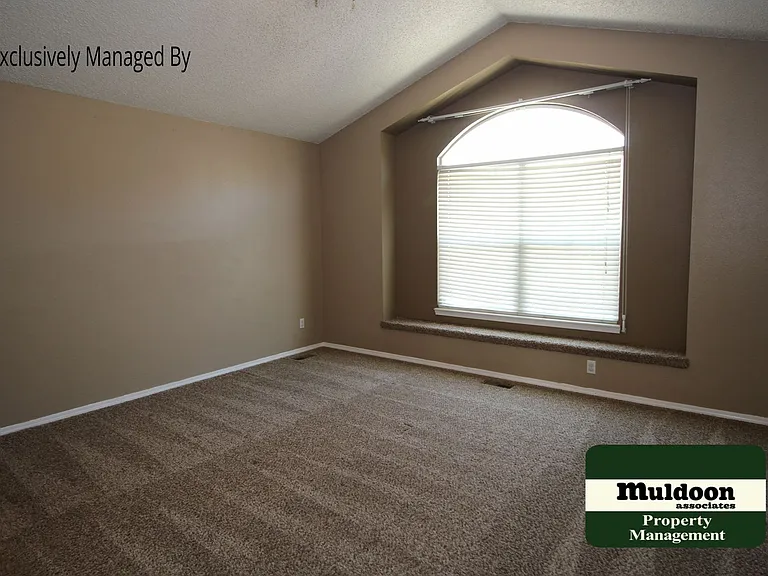 7160 Native Cir — Photo 7