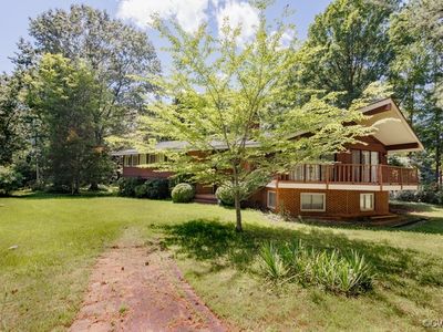 3925 Woodsdale Dr, Alberta, VA, 23821