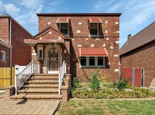 2422 W 83rd St, Chicago, IL