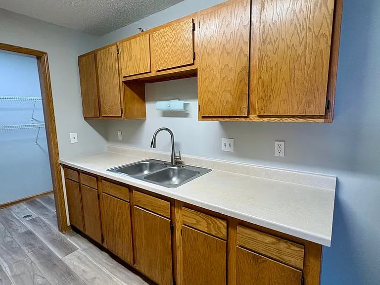 Hershey Manor Apartments — Photo 12