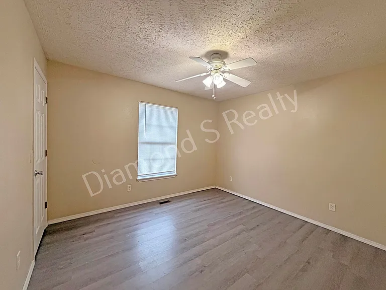 1452 N Ethyl Ave — Photo 13