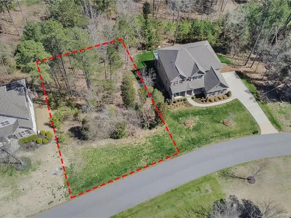 240 Ridge Reserve Dr, Clover, SC 29710