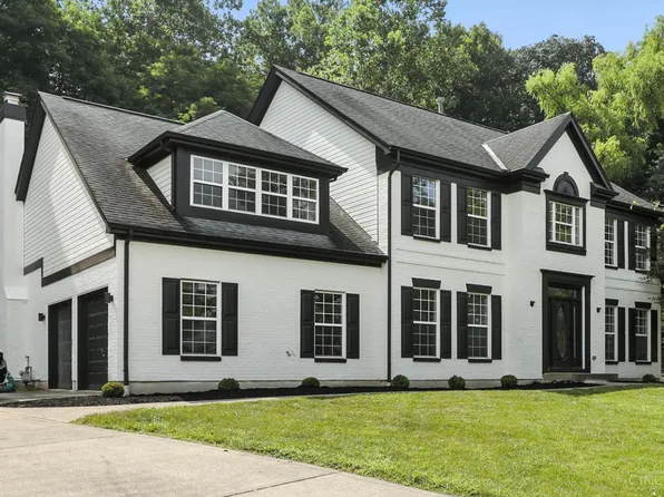 2942 Turpin Lake Pl, Cincinnati, OH 45244