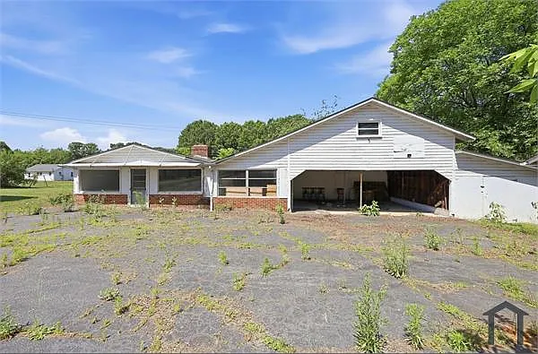 6628 University Pkwy — Photo 8