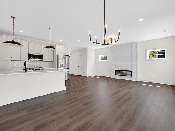 5th image of 15 Moorebrooke Rd