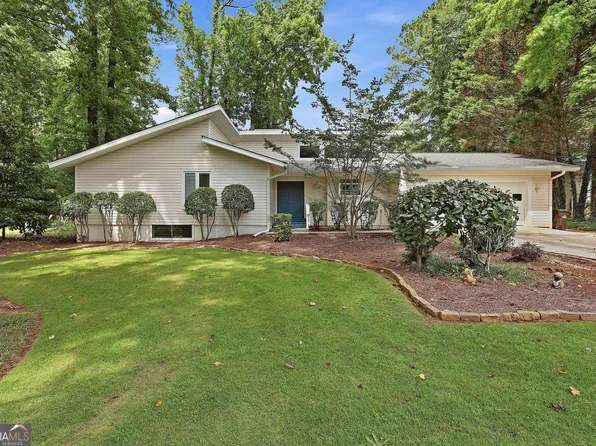 203 Doe Run, Peachtree City, GA 30269