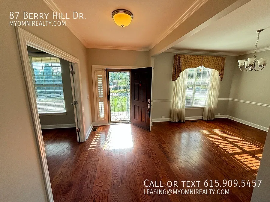 87 Berry Hill Dr. — Photo 2