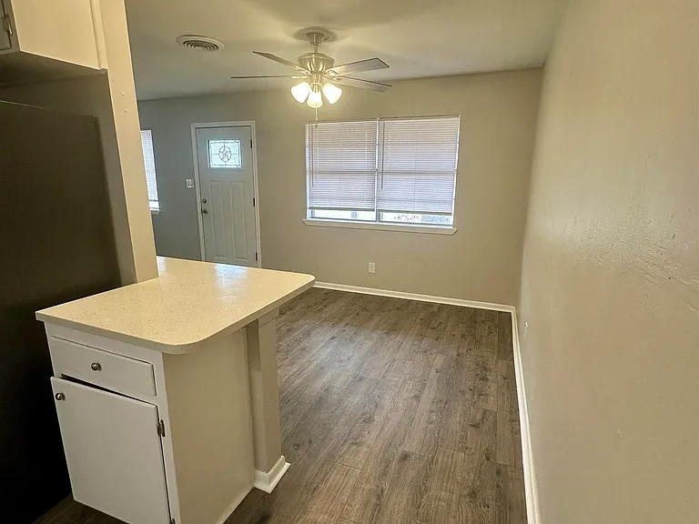 4102 Aspen St — Photo 7