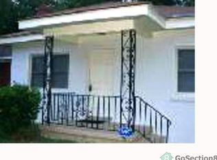 211 Fell St, Savannah, GA 31415