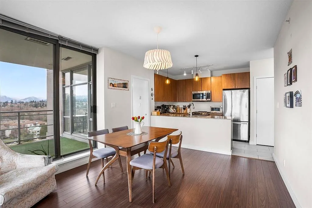 2 bed, 1006 sqft, $2,895 — Photo 3