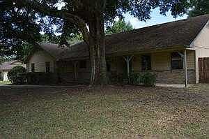 REO #A1505LN - Front of Property