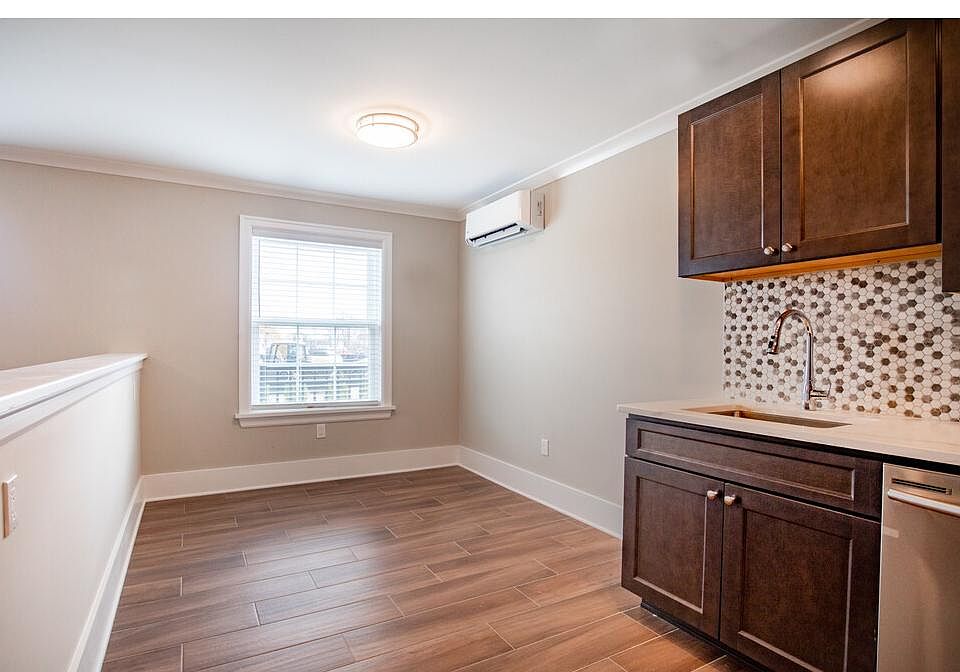 1163 Montauk Hwy Copiague, NY, 11726 Apartments for Rent Zillow