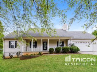 897 Windward Rd, Winder, GA 30680