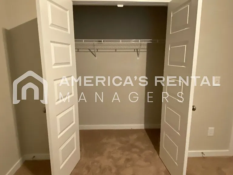 225 Avalon Way — Photo 21
