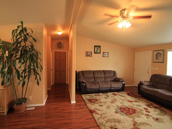 3rd image of 4400 Carpinteria Ave Unit 23