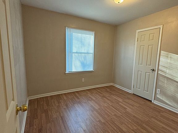 4th image of 630 Dundeen Dr