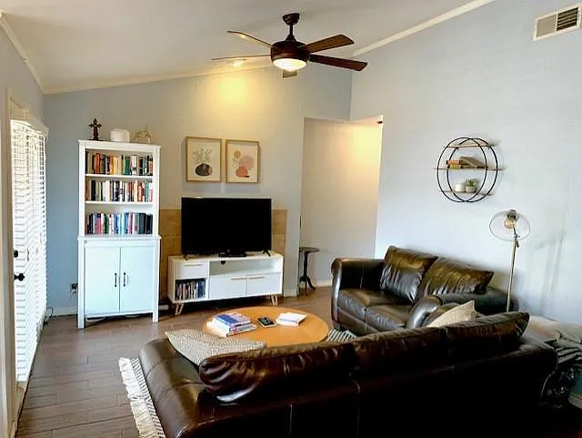 1204 Calico Ln #721 — Photo 1