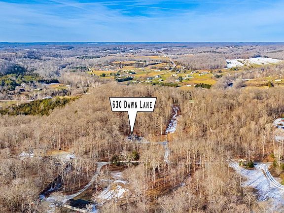 4th image of 630 Dawn Ln