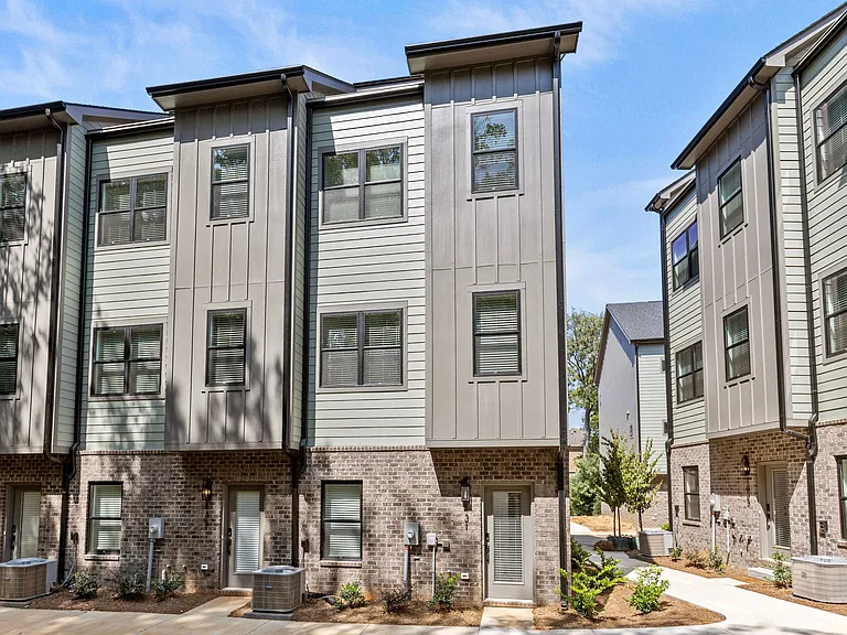The Collection at North Davidson Townhomes for Rent in NoDa — Photo 43