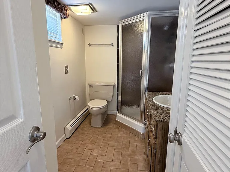 216 Maple Ave — Photo 20