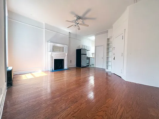 Rented by Bohemia Realty Group | media 11