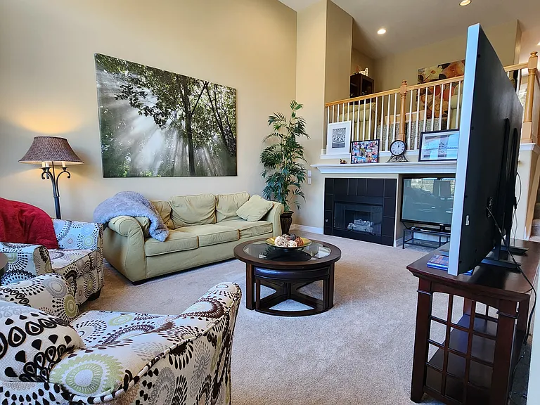 9138 Kornbrust Dr — Photo 6