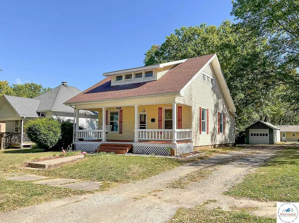 1719 S Carr Ave, Sedalia, MO 65301
