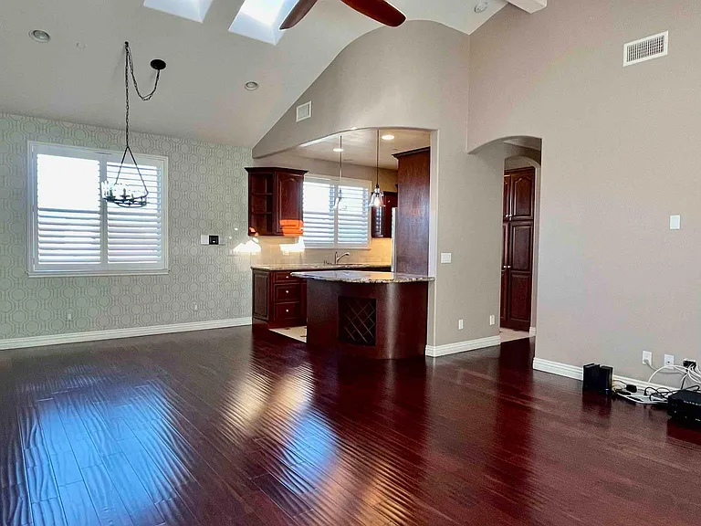 1921 Grant Ave #B — Photo 18
