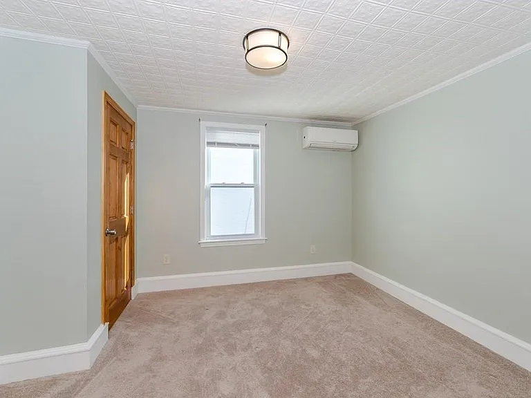 179 Mount Hope St #179 — Photo 11