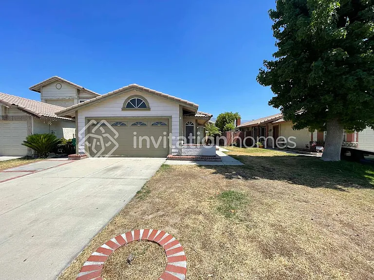 27376 Rustic Ln — Photo 1