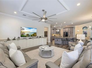 8392 Northhampton Ct, Naples, FL 34120