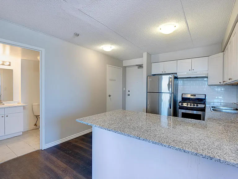 46 Gale Cres — Photo 12