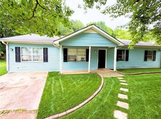 124 Libby Ln, Jonesboro, GA 30238