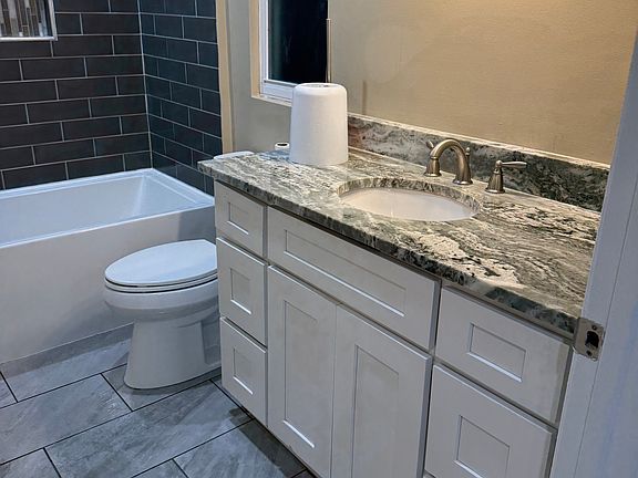 4th image of 10918 Caledonia Dr