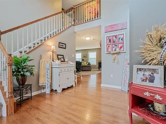 3rd image of 505 Callie Ct