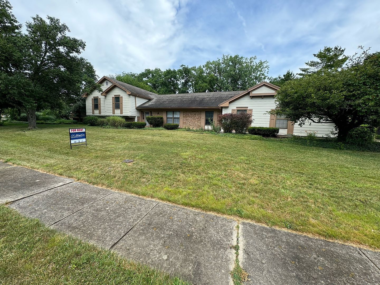 7660 Turtle Creek Dr, Dayton, OH 45414 | Zillow