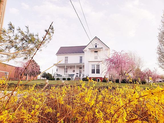 32nd image of 109 Parsonage Ave