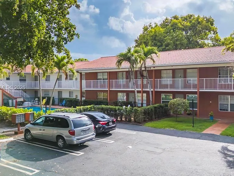 3100 Coral Springs Dr #2H — Photo 2