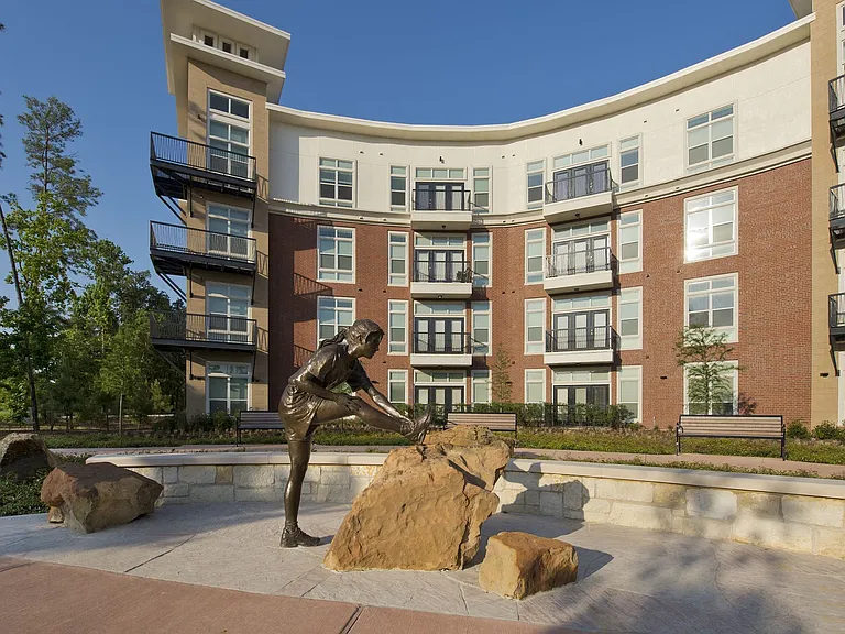 The Belvedere at Springwoods Village Apartments — Photo 30