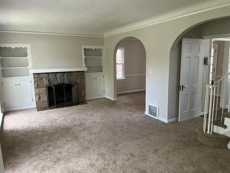 1031 Pennfield Rd — Photo 2