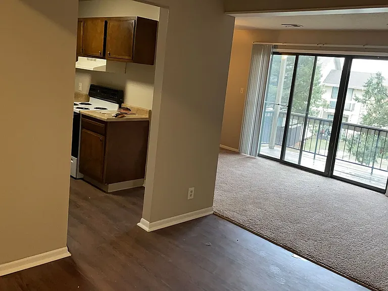 2111 Kasold Dr — Photo 41