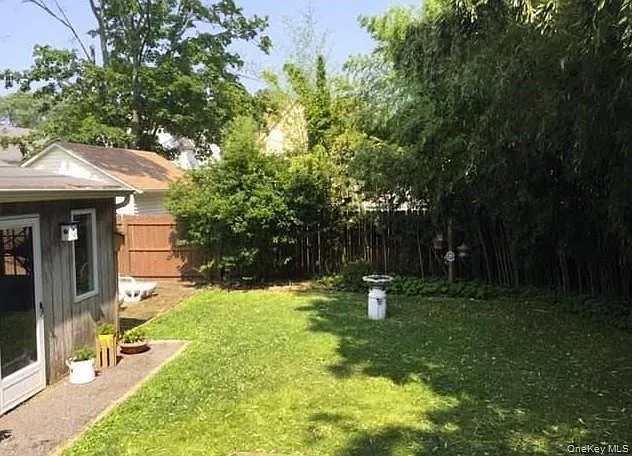 43 Totten Pl — Photo 14