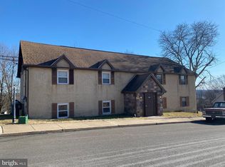 205 Ridge Ave APT A, Perkasie, PA 18944