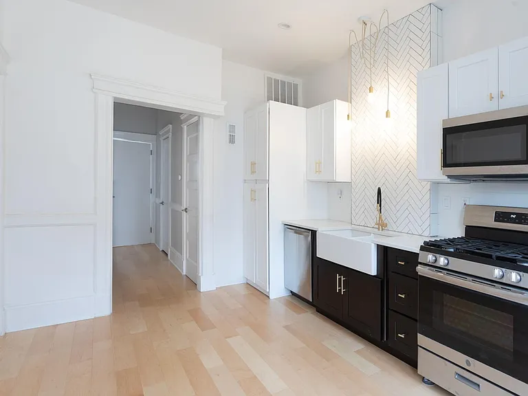 50 Hauxhurst Ave #1 — Photo 5