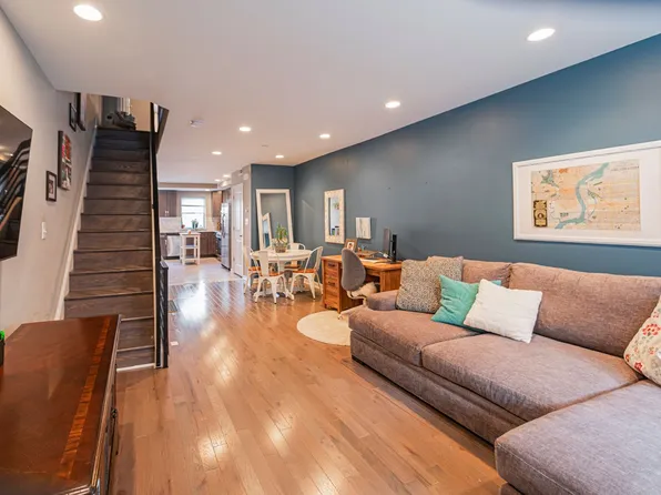 2015 Titan St, Philadelphia, PA 19146