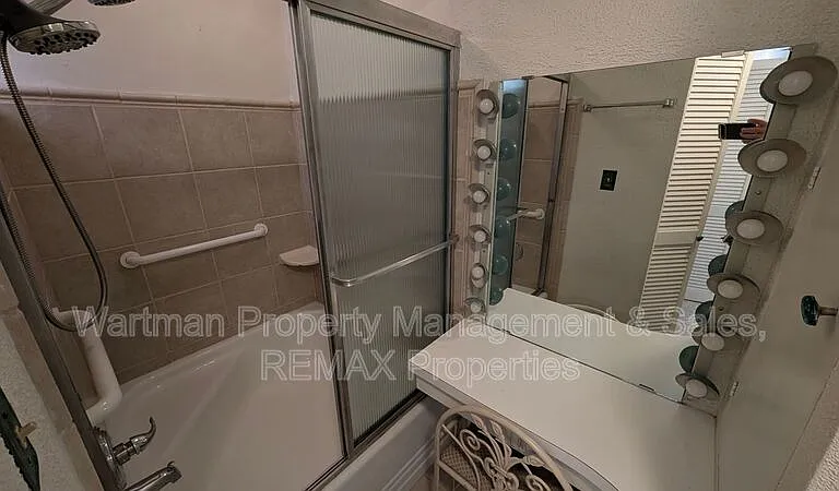 15 Upland Rd — Photo 34