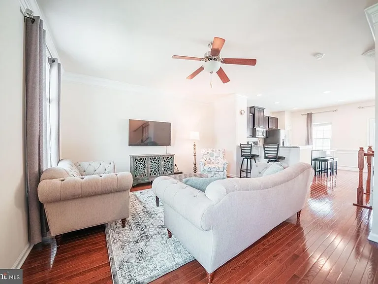 2111 Elm Tree Knl — Photo 12
