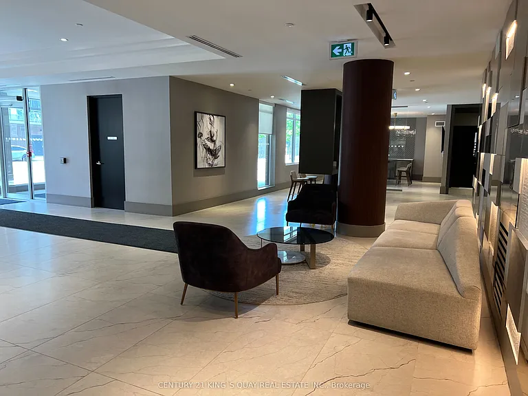55 Duke St W #1703 — Photo 12