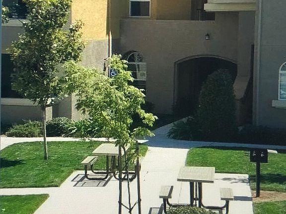 3rd image of 900 Moon Cir Unit 933