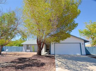 22210 Gayhead Rd, Apple Valley, CA 92307